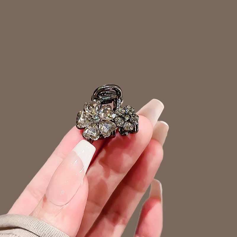 Exquisite Rhinestone Flower Sm - Hi Tech Accessories ulasan dan harga